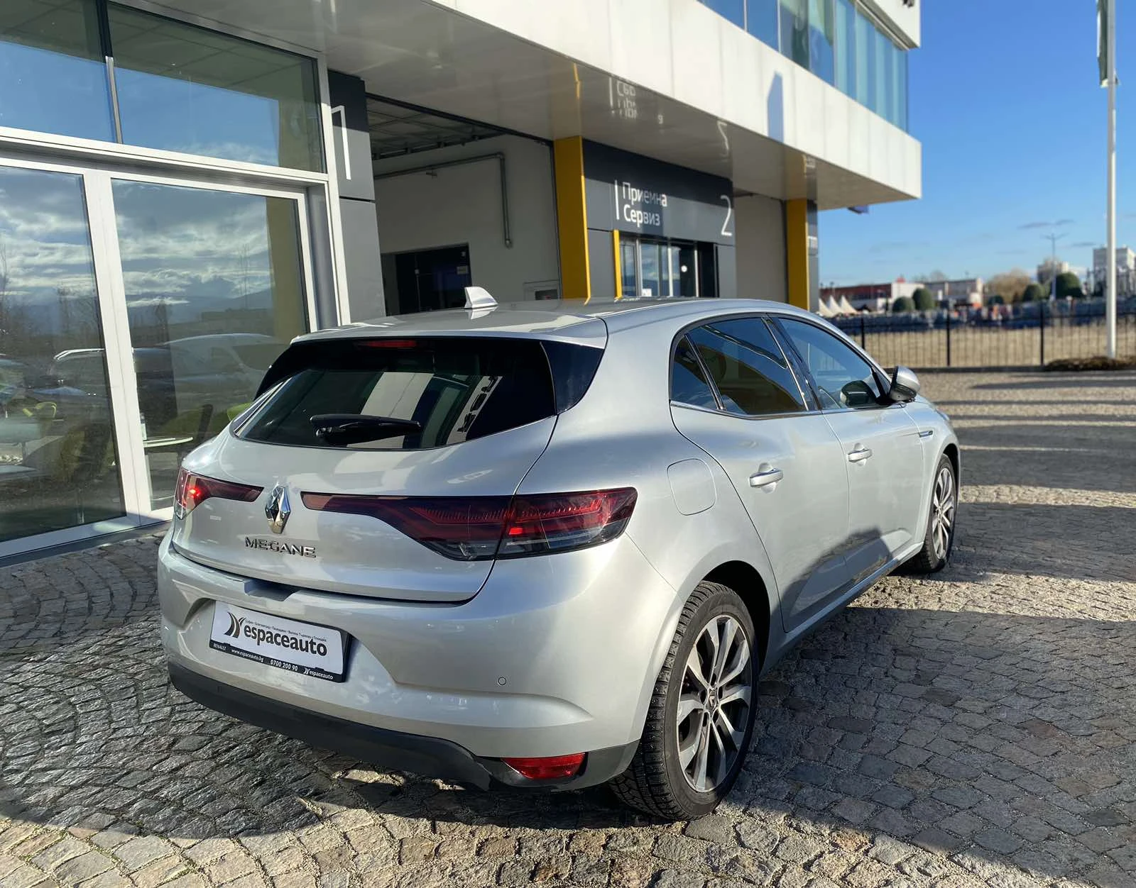 Renault Megane 1.3 TCe 140к.с. - изображение 6