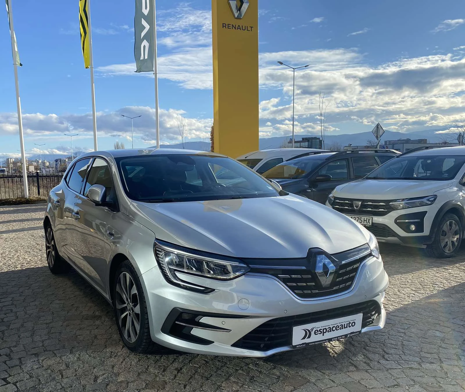 Renault Megane 1.3 TCe 140к.с. - изображение 3