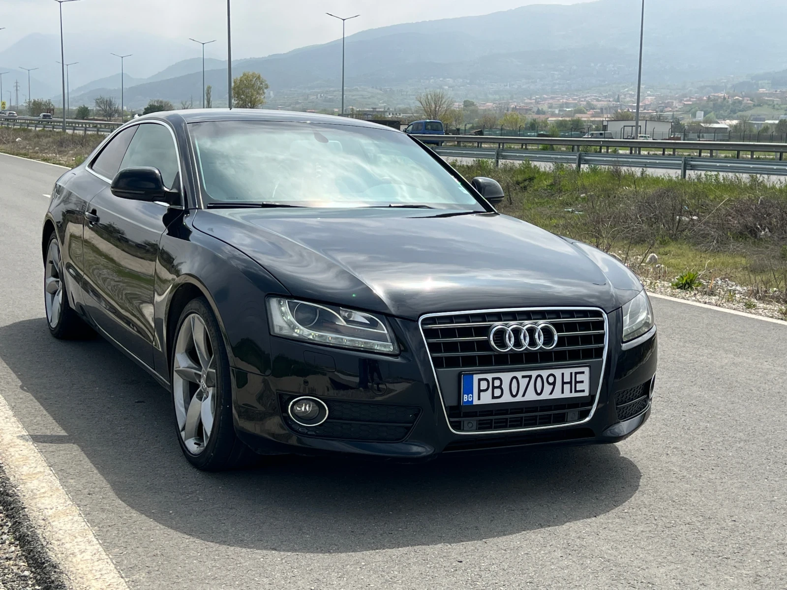Audi A5 2.7 TDI РЪЧНИ СКОРОСТИ! - изображение 3