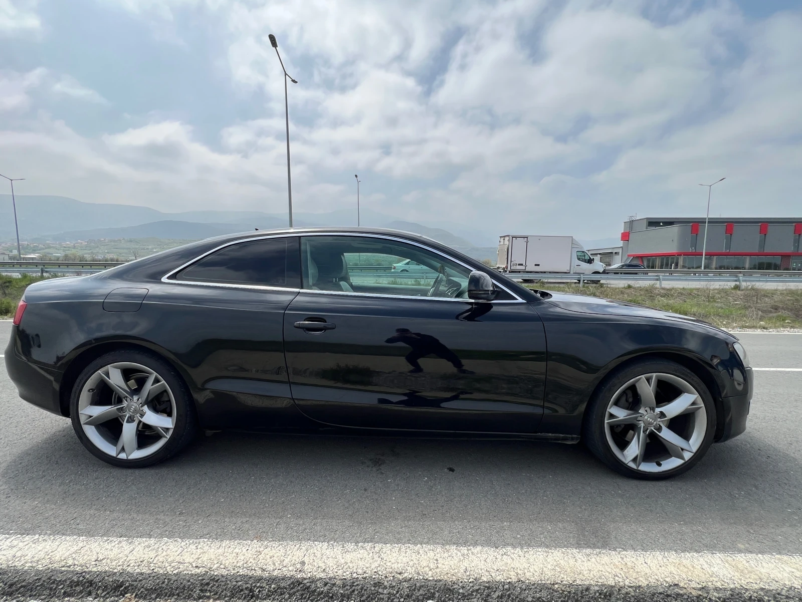 Audi A5 2.7 TDI РЪЧНИ СКОРОСТИ! - изображение 7