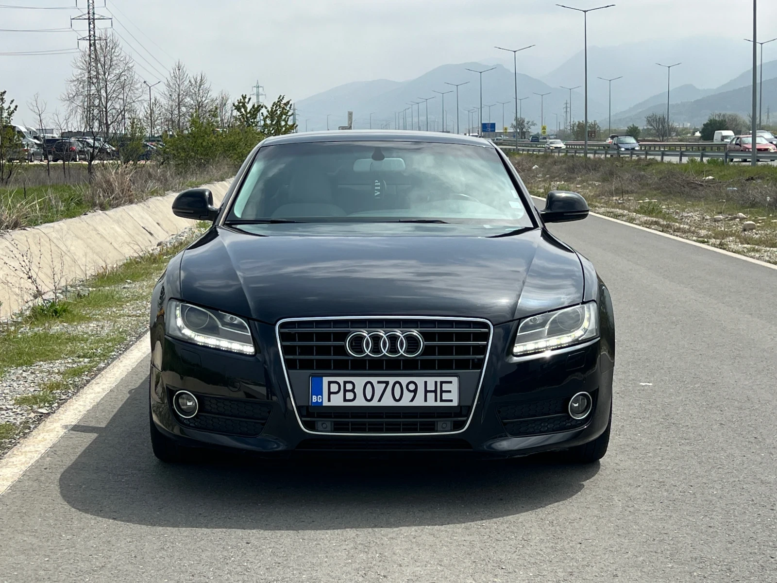 Audi A5 2.7 TDI РЪЧНИ СКОРОСТИ! - изображение 2