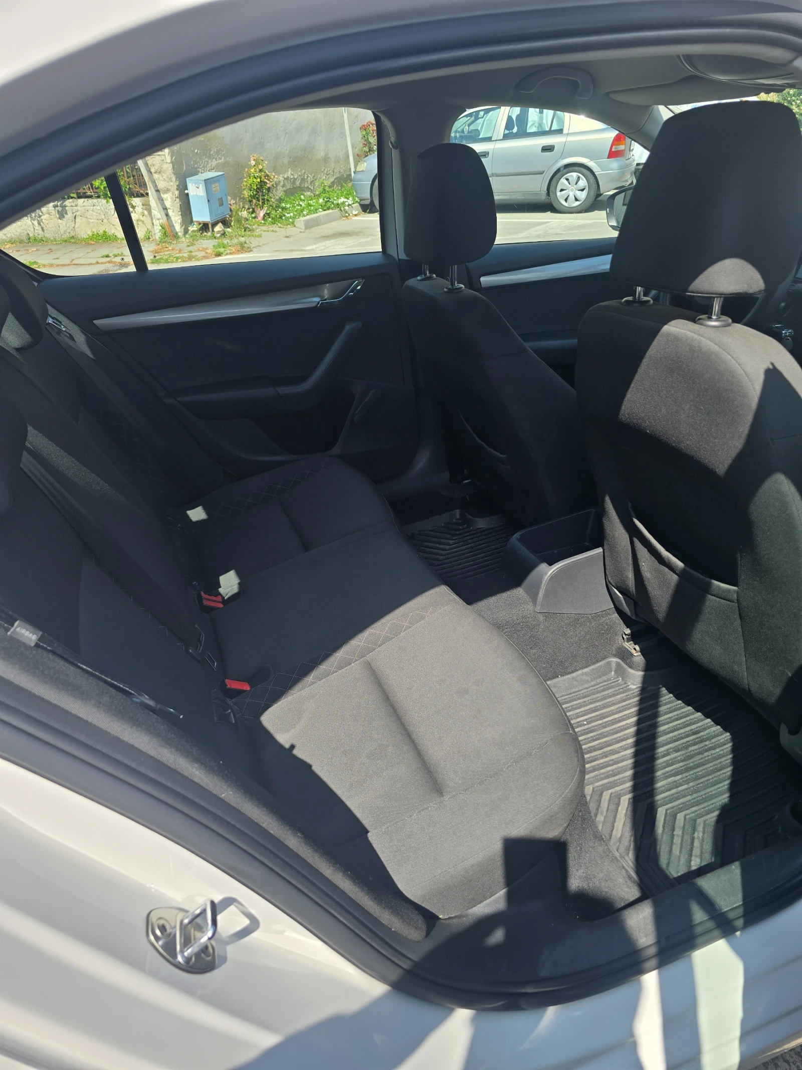 Skoda Octavia TDI Facelift | Mobile.bg   11