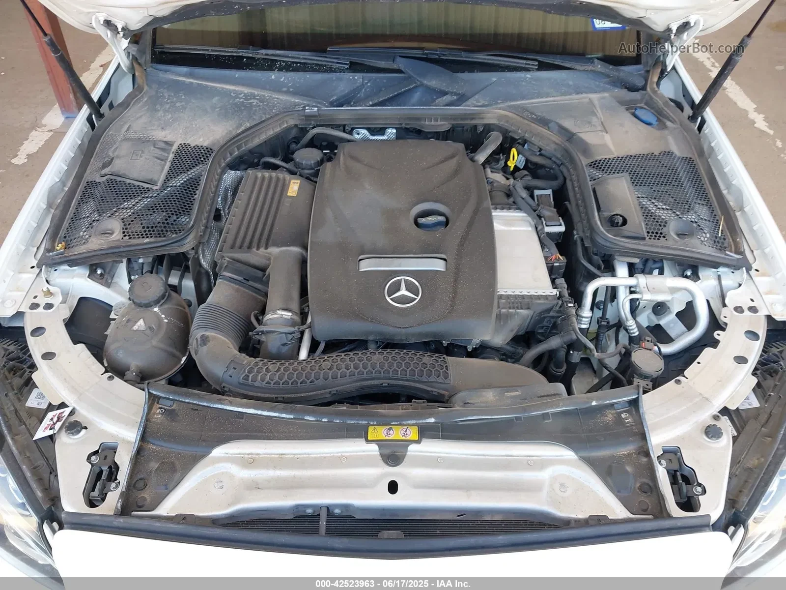 Mercedes-Benz C 300 2017 MERCEDES-BENZ C 300 LUXURY/SPORT - изображение 10