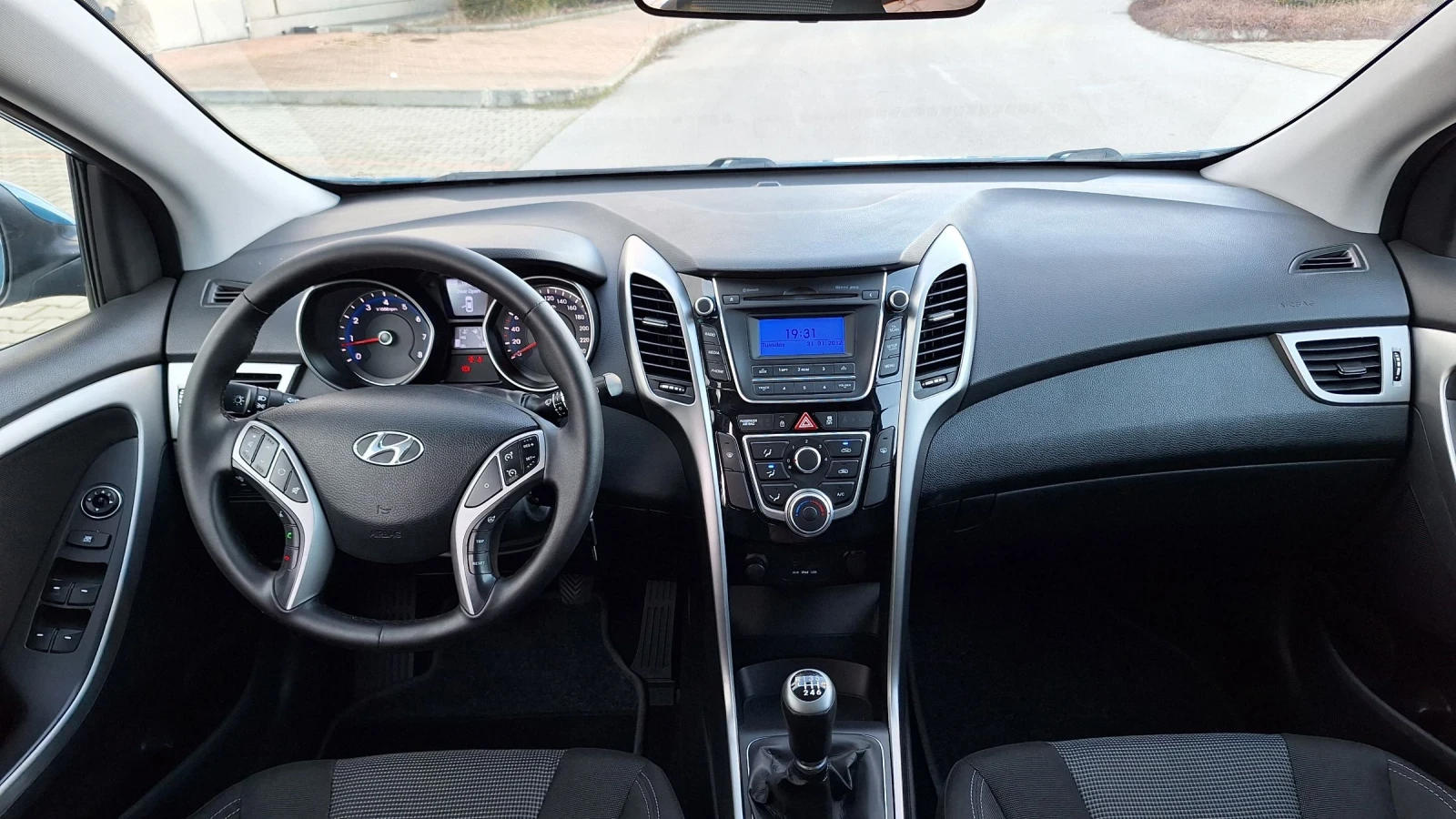 Hyundai I30 1.6 ����� �������� | Mobile.bg � ����������� 13