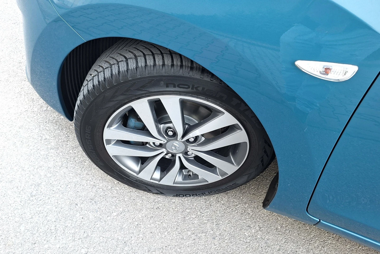 Hyundai I30 1.6 Много запазена - изображение 5