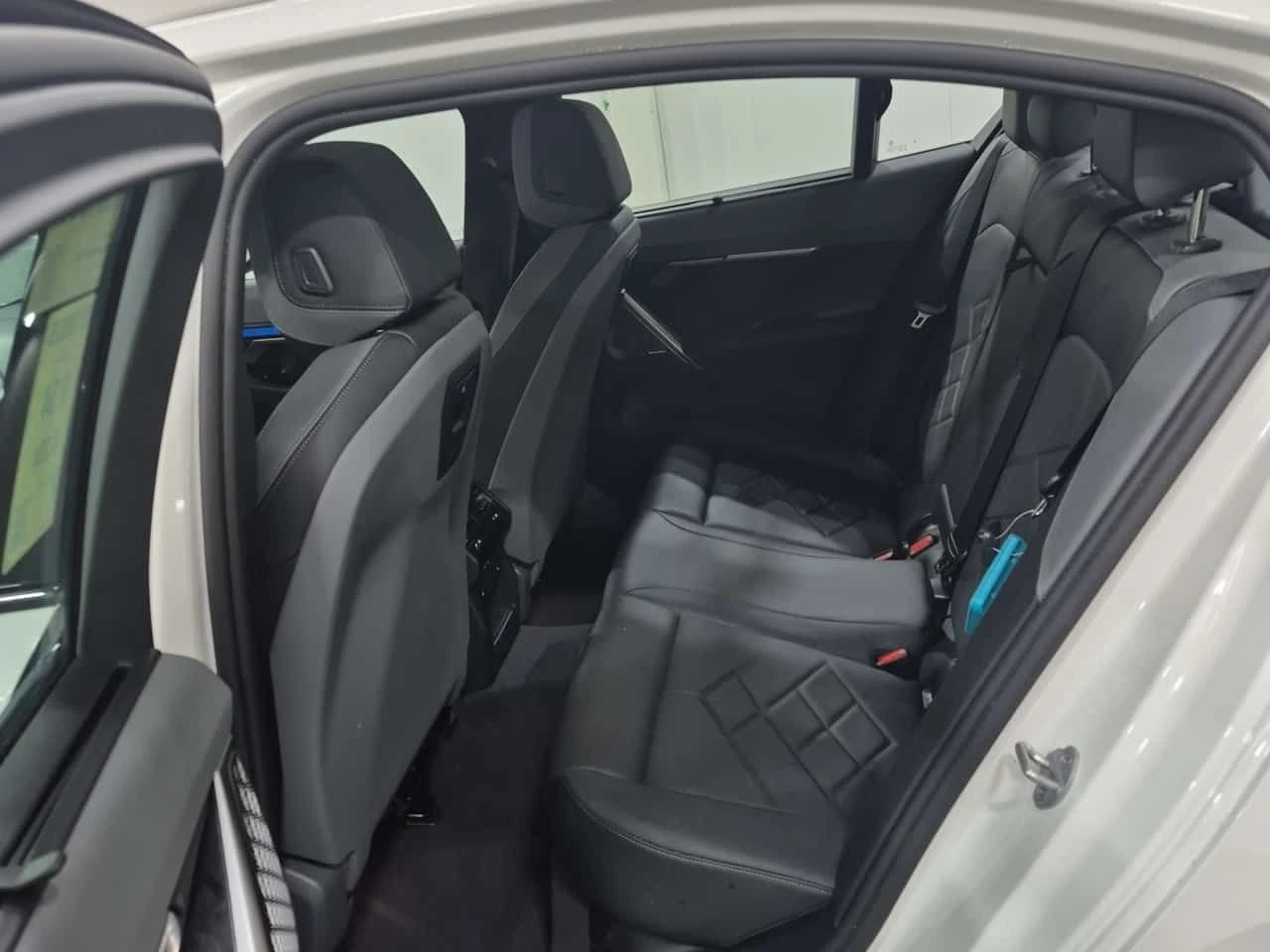 BMW i5 * M60 XDRIVE * CARFAX * БЕЗ ПЪРВОНАЧАЛНА ВНОСКА, снимка 12 - Автомобили и джипове - 53756206