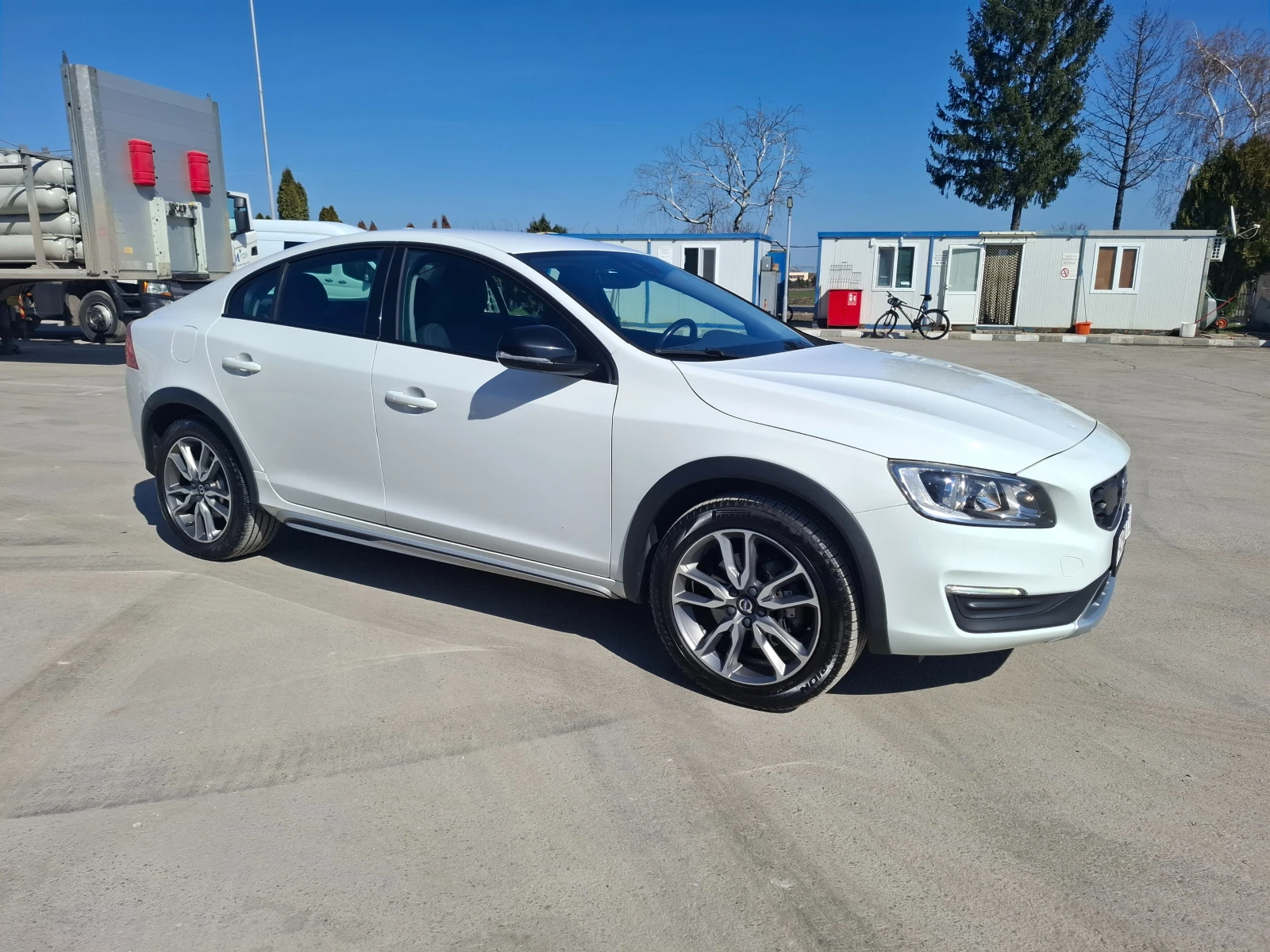 Volvo S60 2.0 Cross Country Navi Кожа, снимка 2 - Автомобили и джипове - 53761252