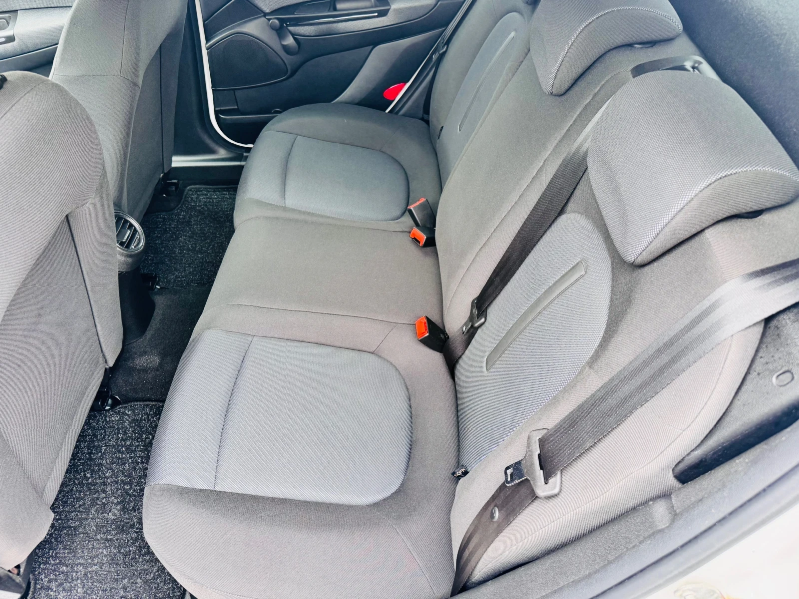 Fiat Bravo 1.4Turbo* TOP* 151000KM* , снимка 7 - Автомобили и джипове - 54150626