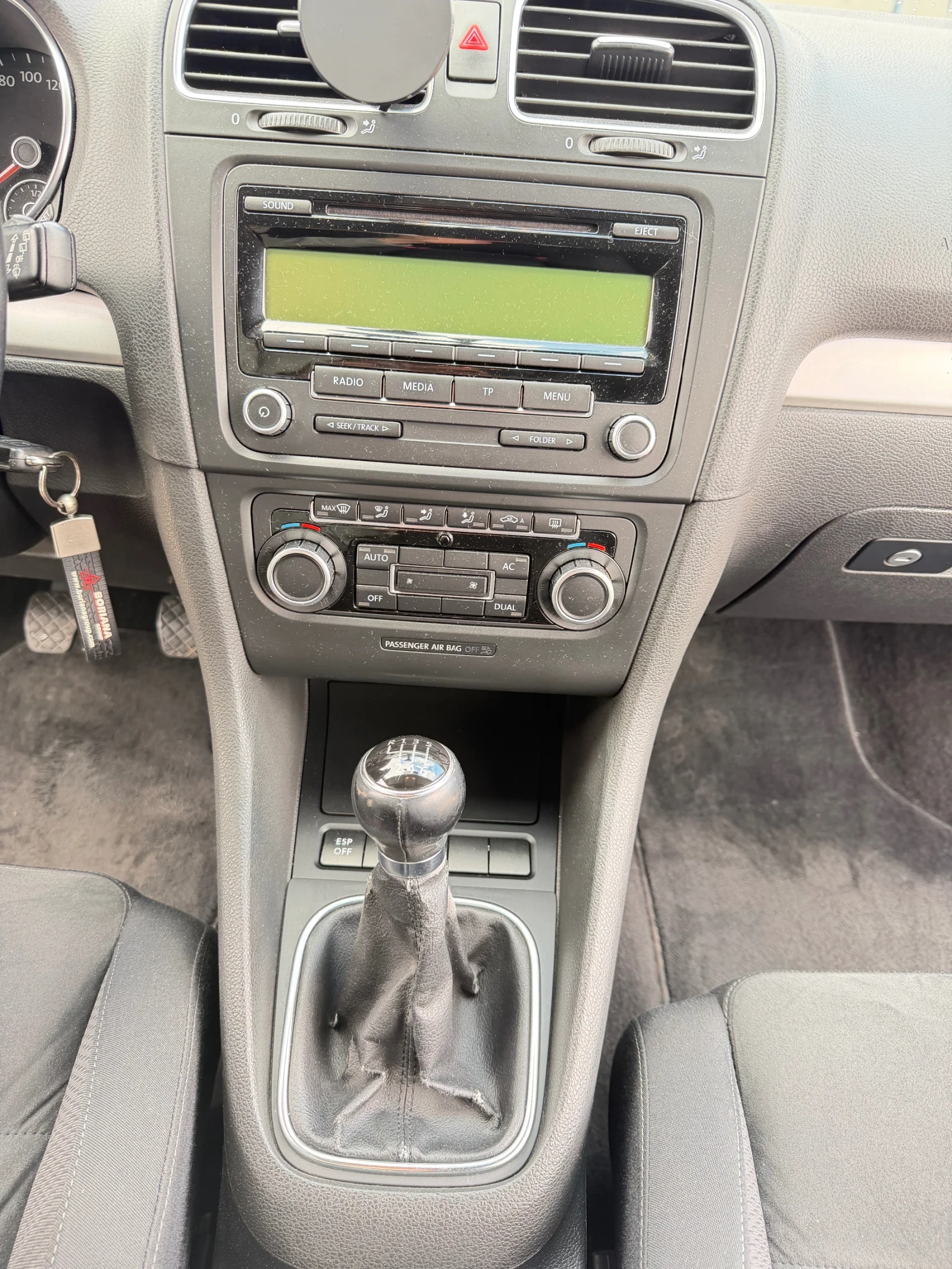 VW Golf Golf 1.4 TSI, снимка 10 - Автомобили и джипове - 54401057