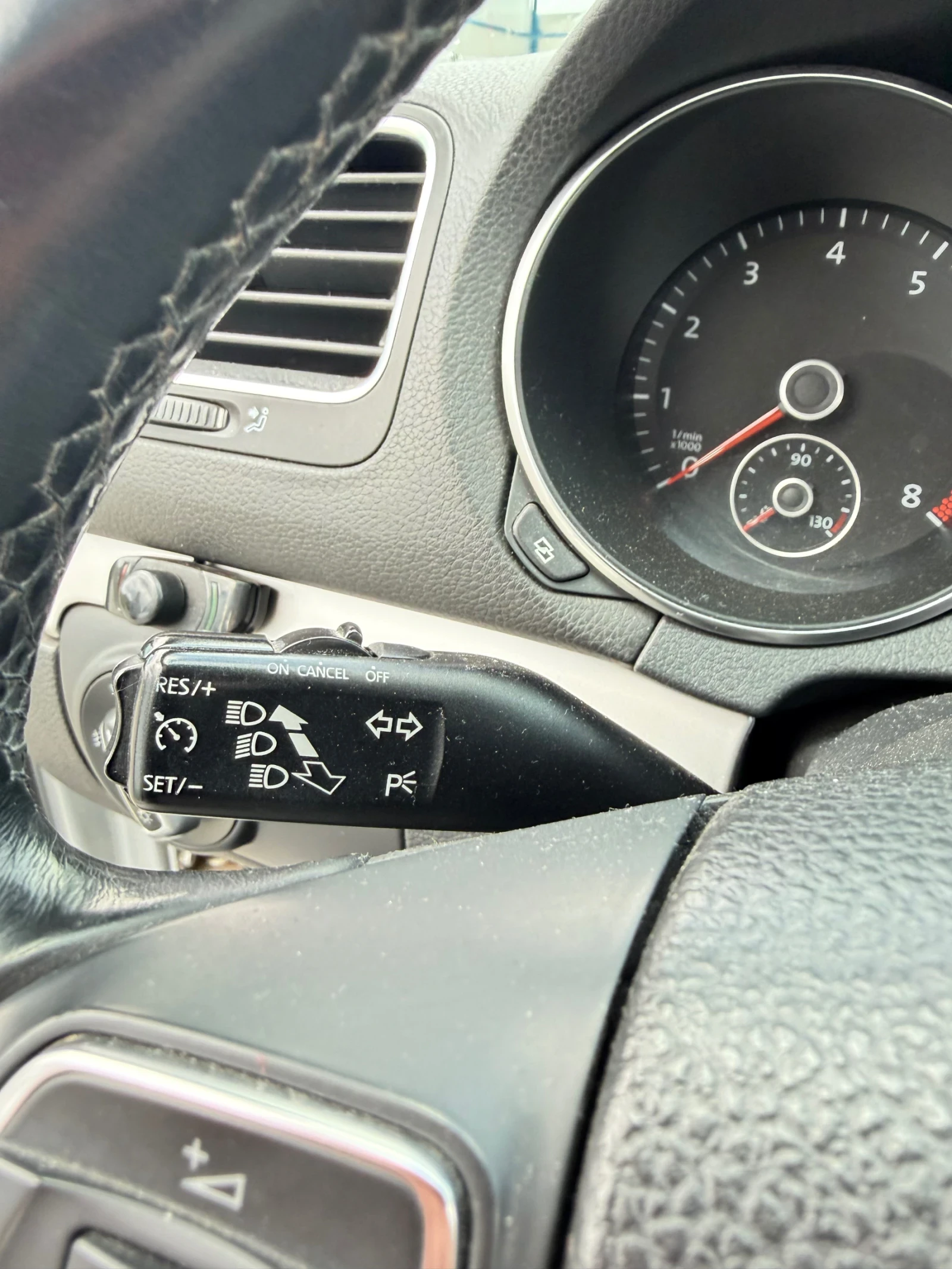 VW Golf Golf 1.4 TSI, снимка 9 - Автомобили и джипове - 54401057