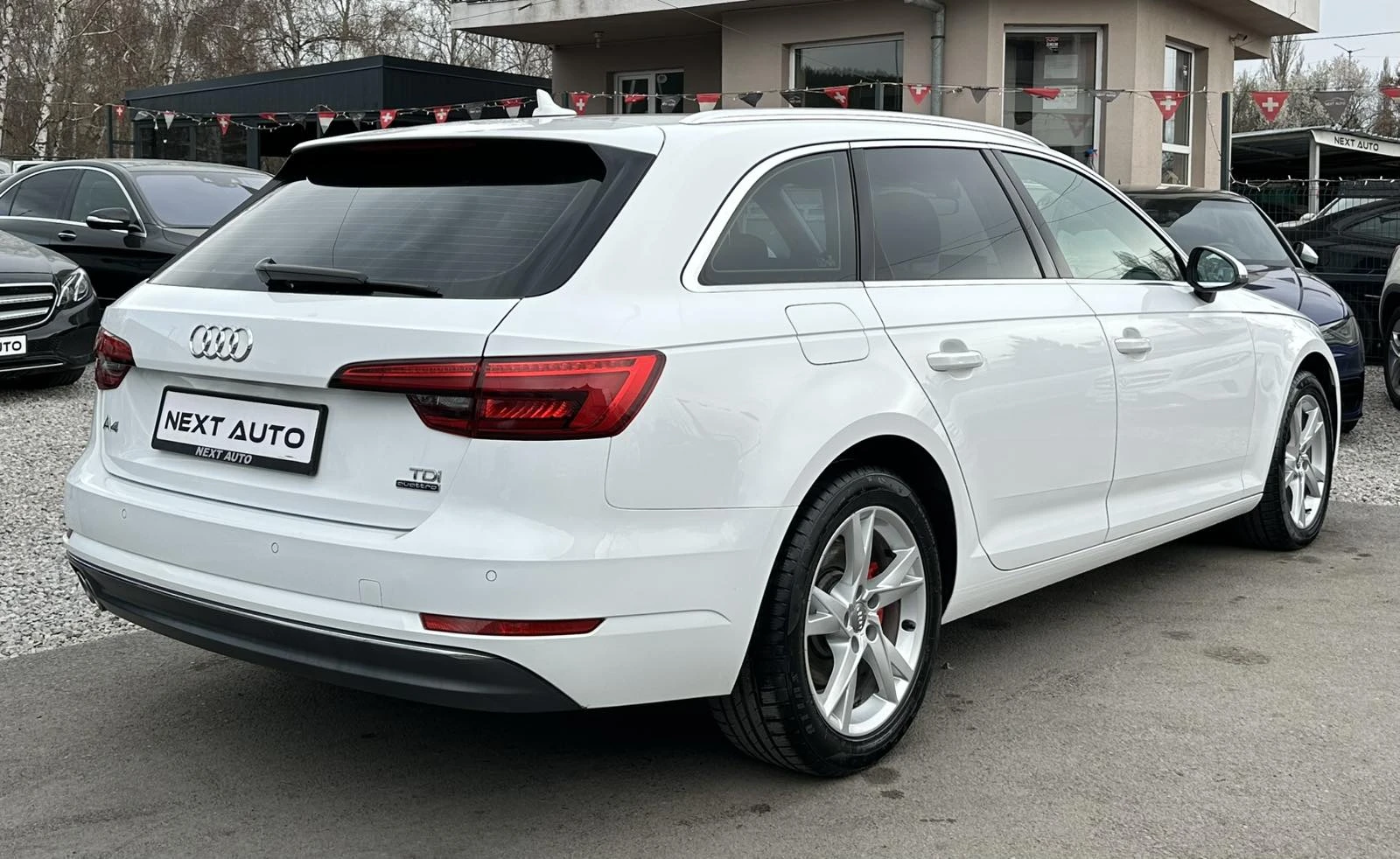 Audi A4 AVANT 3.0D 218HP QUATTRO, снимка 5 - Автомобили и джипове - 54640480