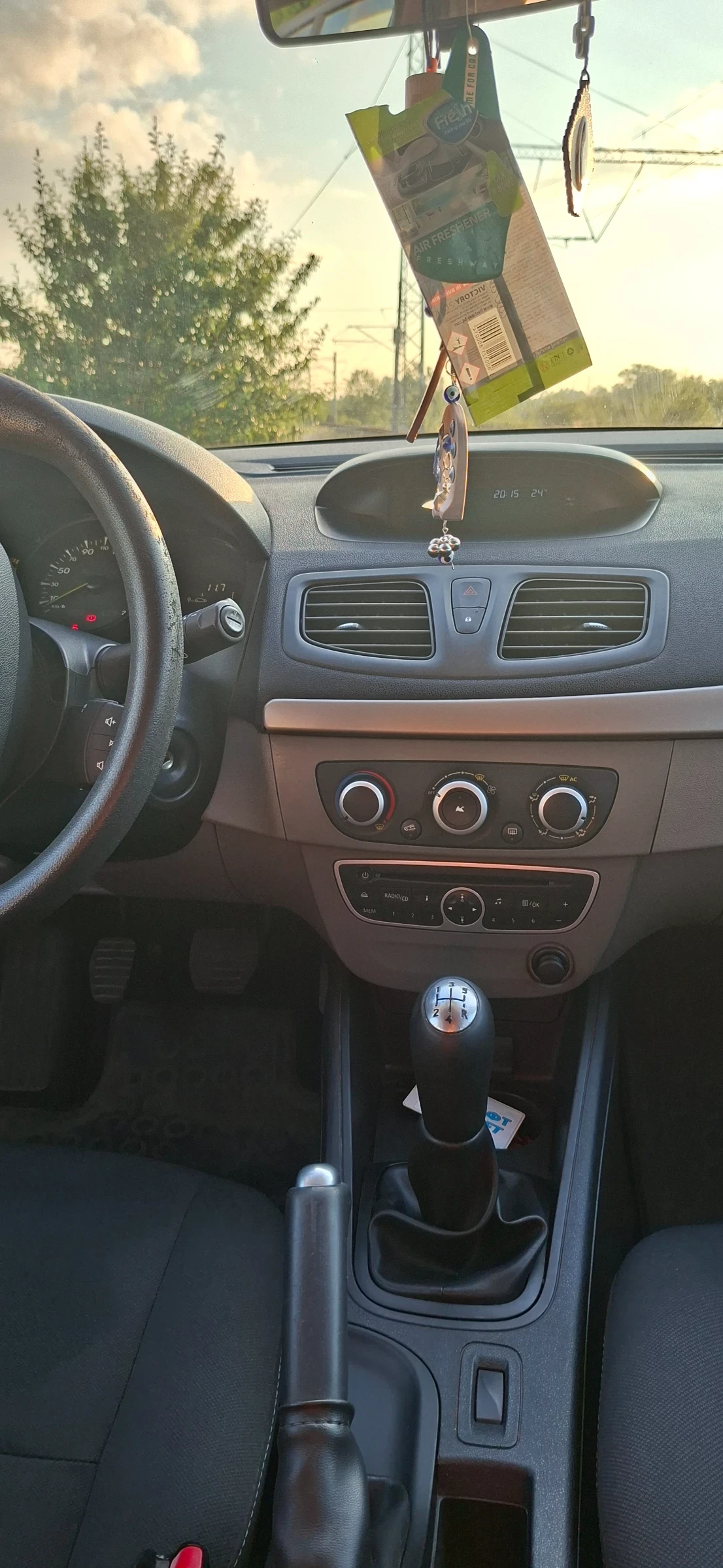 Renault Megane 3, снимка 15 - Автомобили и джипове - 54783518