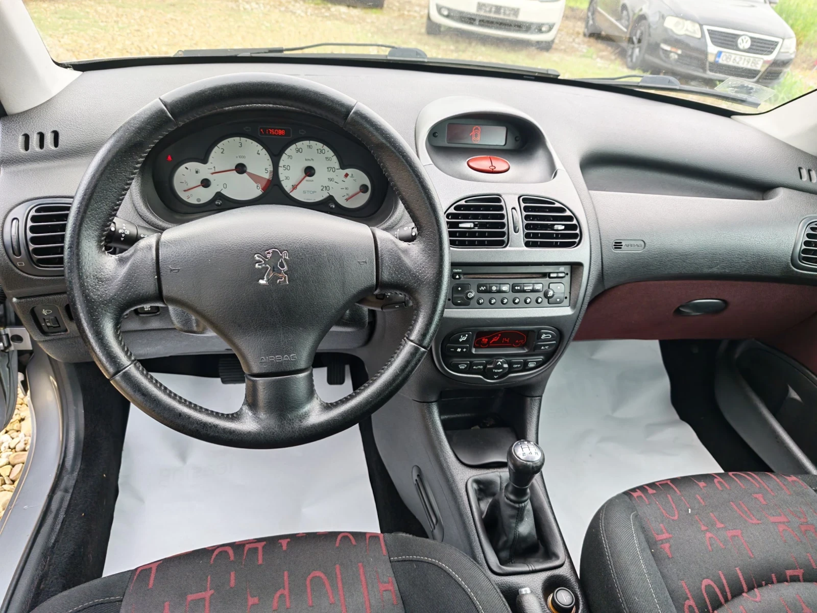 Peugeot 206 SW 1.6 HDI 110k. , снимка 9 - Автомобили и джипове - 54963032