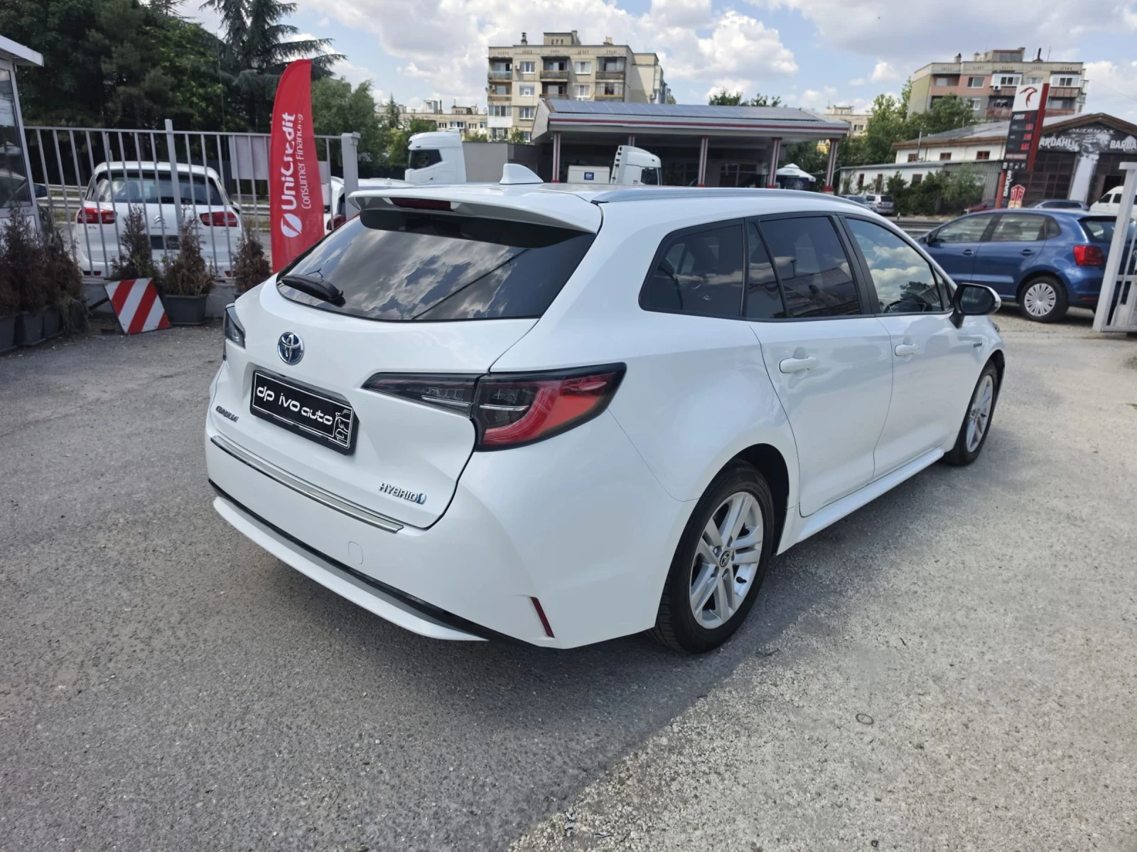 Toyota Corolla SW* HYBRID* ОТЛИЧЕН* 2бр. Налични* , снимка 4 - Автомобили и джипове - 55187553