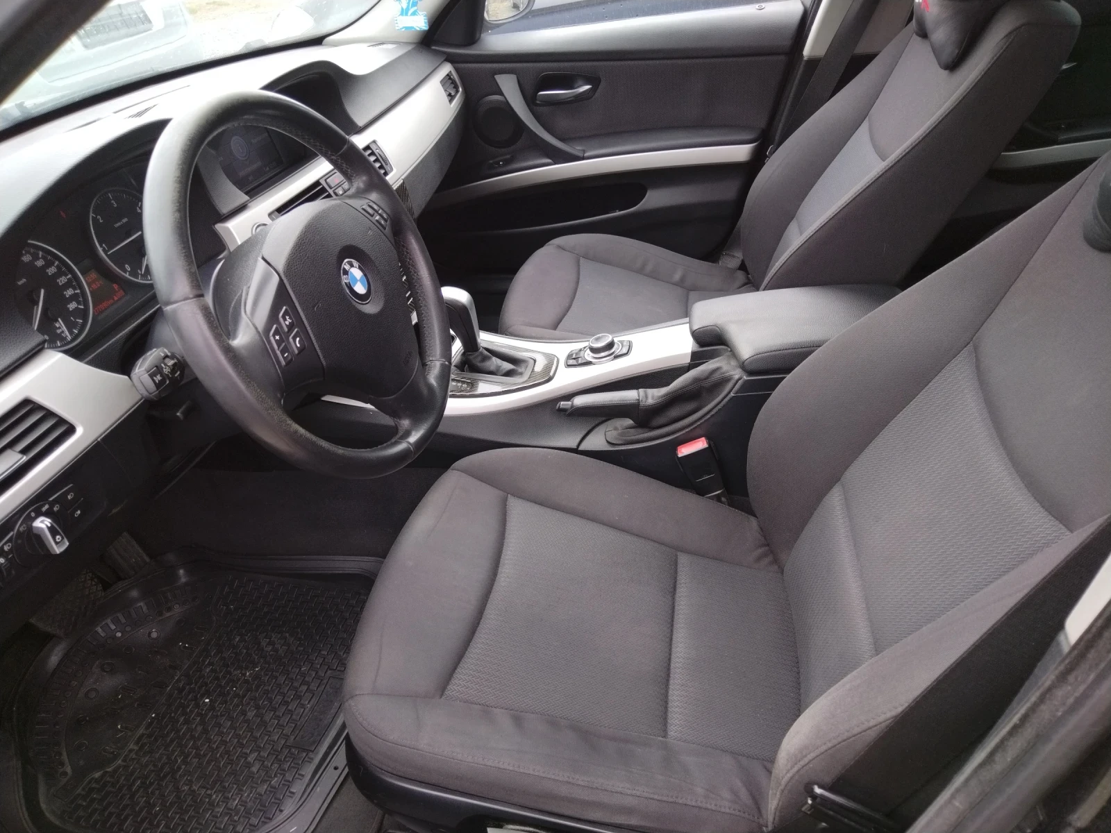 BMW 318 2.0 143к.с. FACELIFT, снимка 13 - Автомобили и джипове - 55275366