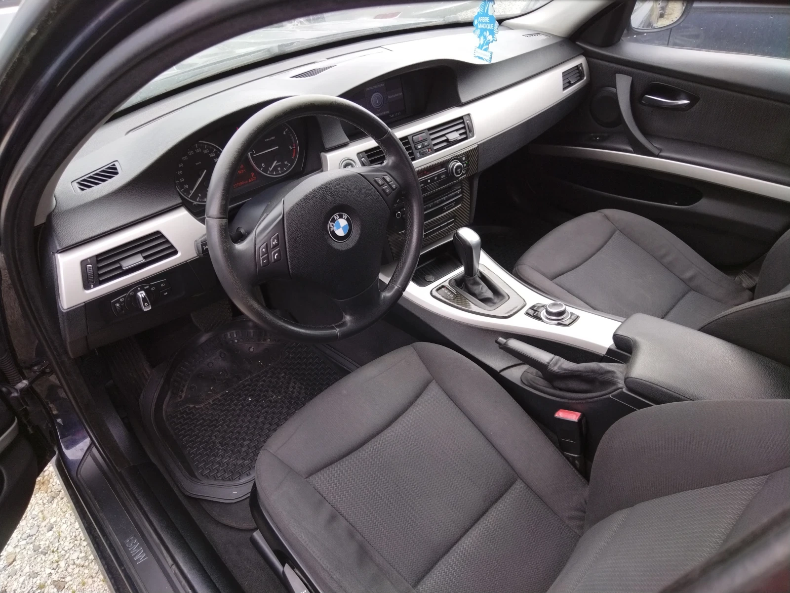 BMW 318 2.0 143к.с. FACELIFT, снимка 14 - Автомобили и джипове - 55275366