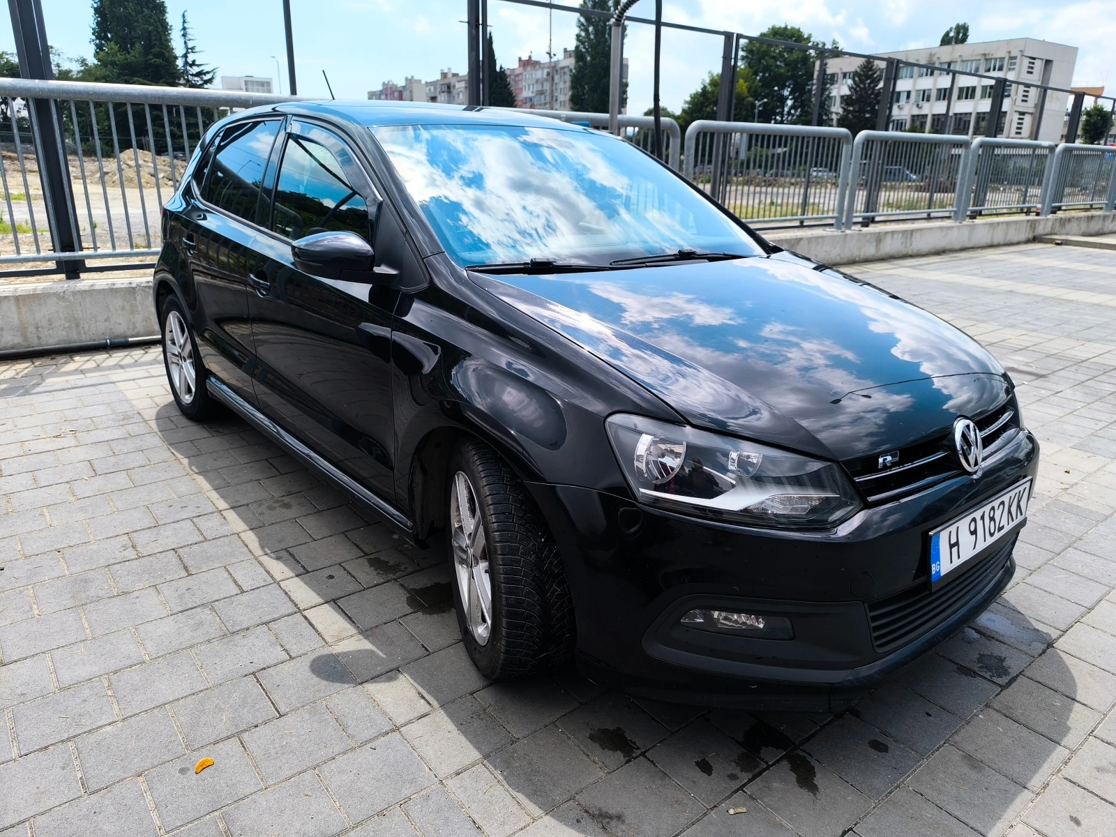 VW Polo R Line, снимка 2 - Автомобили и джипове - 55285250
