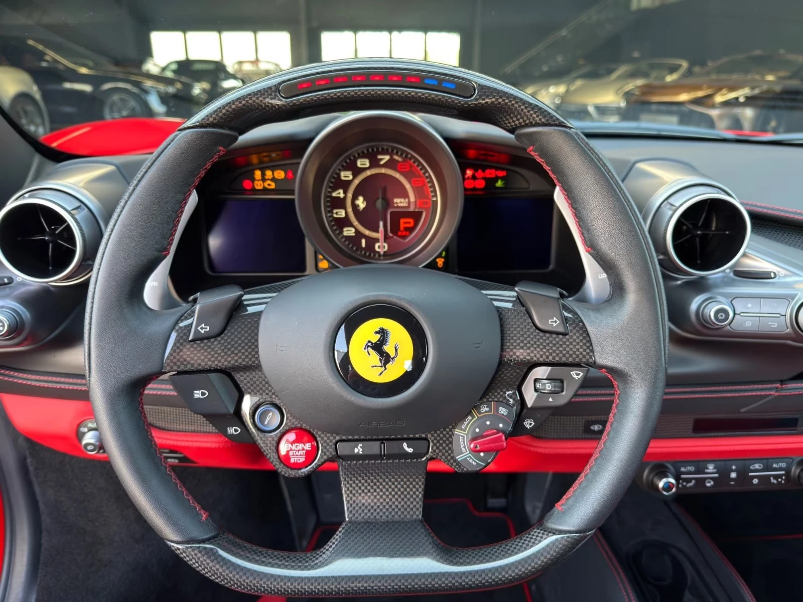 Ferrari F8 TRIBUTO / JBL / LIFT / CARBON / CAMERA / DISPLAY | Mobile.bg � ����������� 12