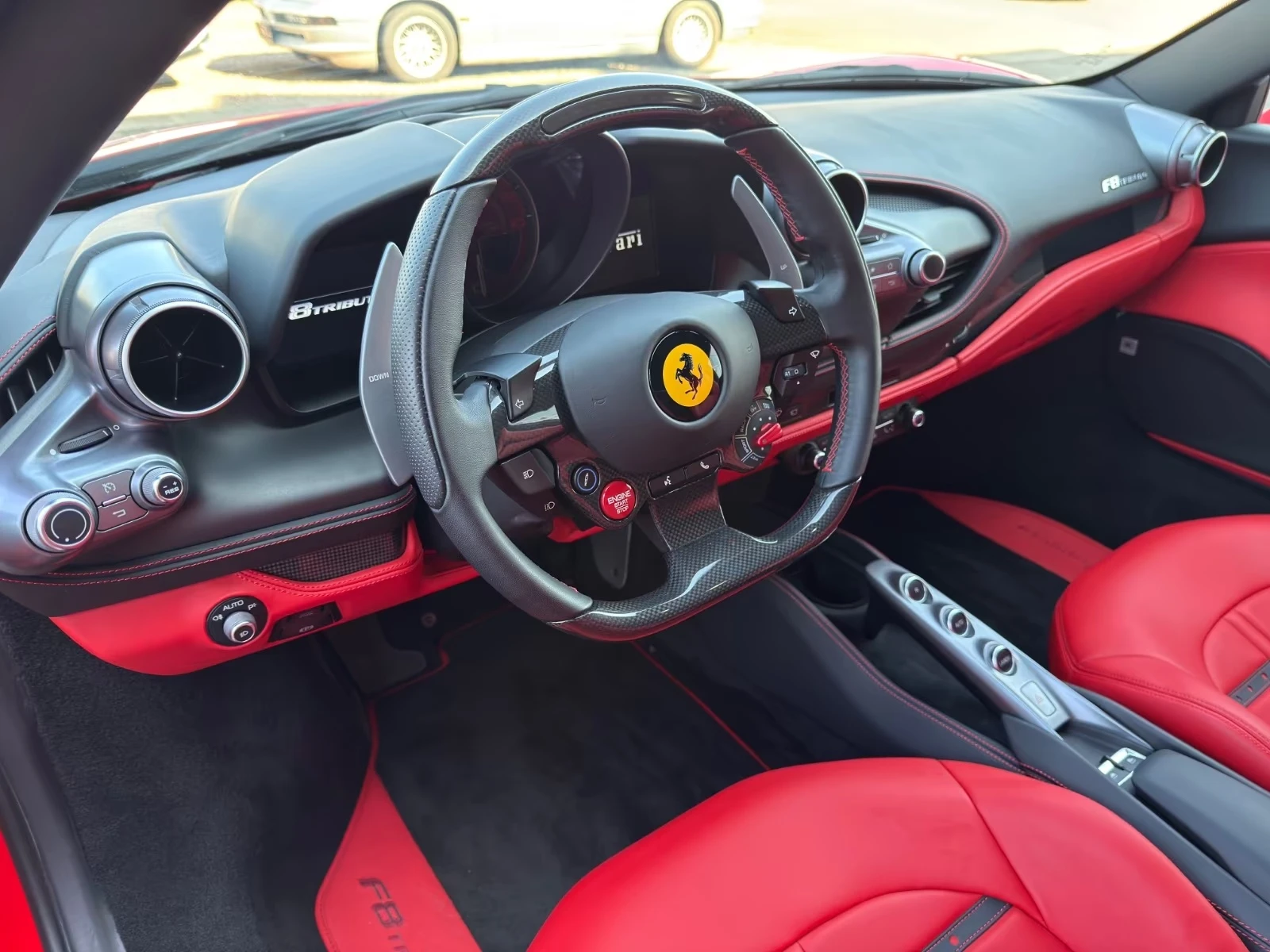 Ferrari F8 TRIBUTO / JBL / LIFT / CARBON / CAMERA / DISPLAY | Mobile.bg � ����������� 10