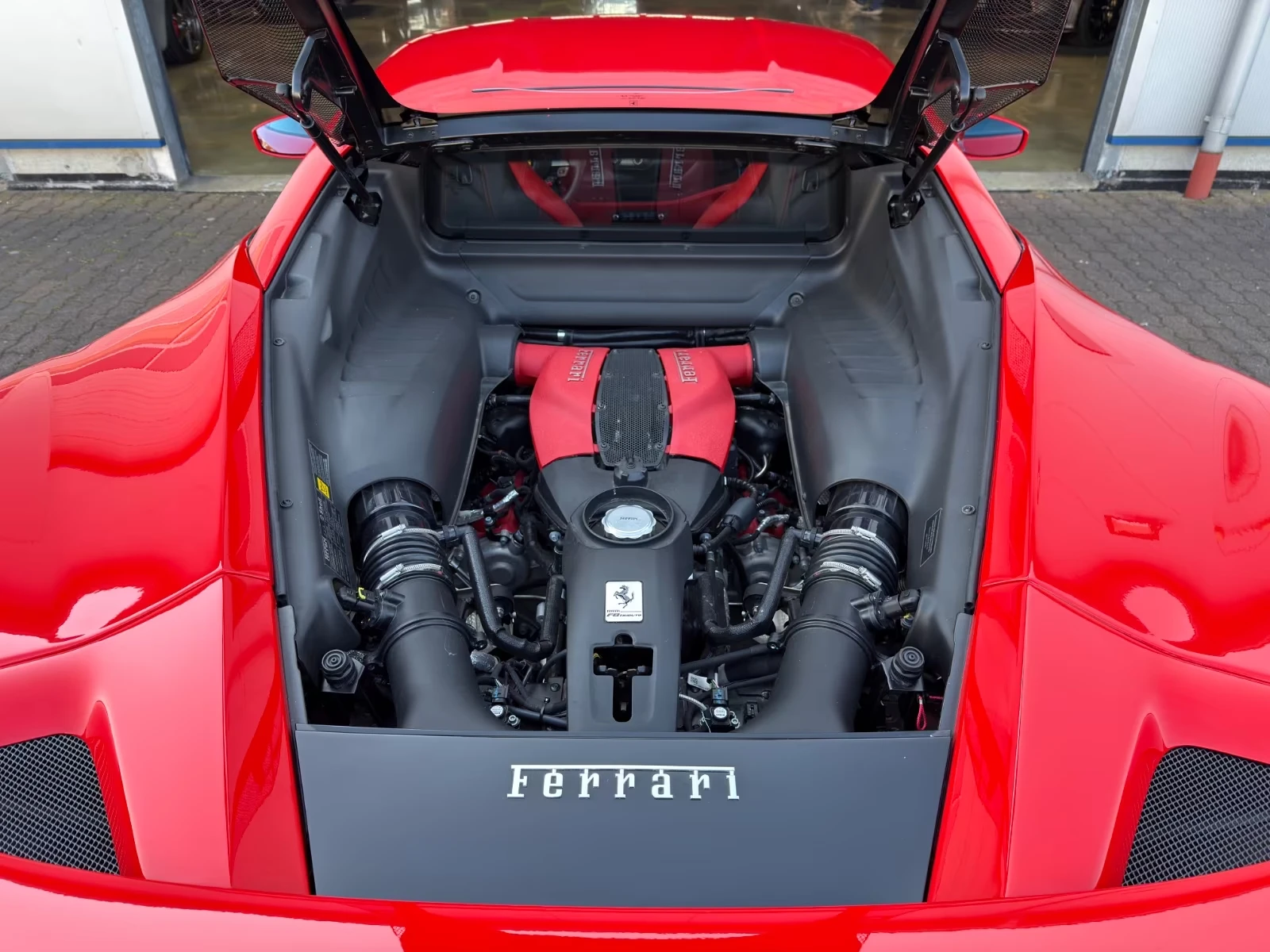 Ferrari F8 TRIBUTO / JBL / LIFT / CARBON / CAMERA / DISPLAY | Mobile.bg � ����������� 7