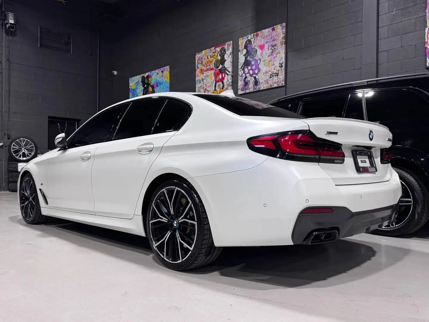 BMW 550 M xDrive ЦЕНА ДО БЪЛГАРИЯ АВТОКРЕДИТ, снимка 6 - Автомобили и джипове - 55528751