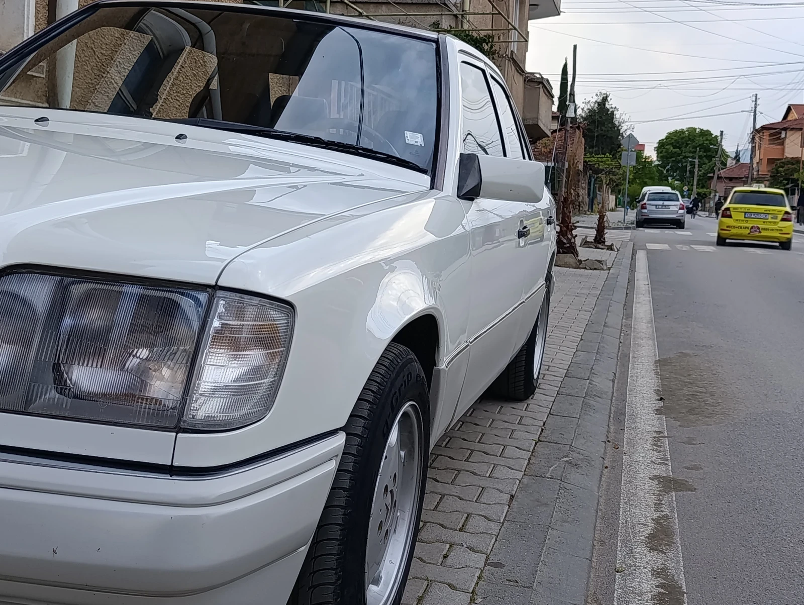 Mercedes-Benz E 200 Diesel , снимка 11 - Автомобили и джипове - 55921970