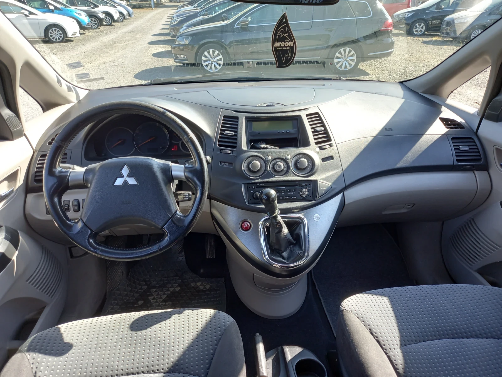 Mitsubishi Grandis 6+ 1места, снимка 12 - Автомобили и джипове - 56040167