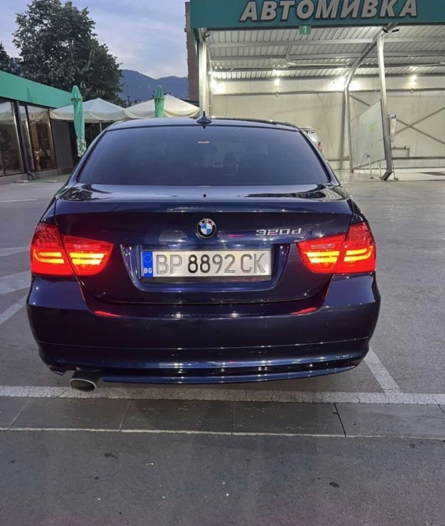 BMW 320, снимка 3 - Автомобили и джипове - 56144150