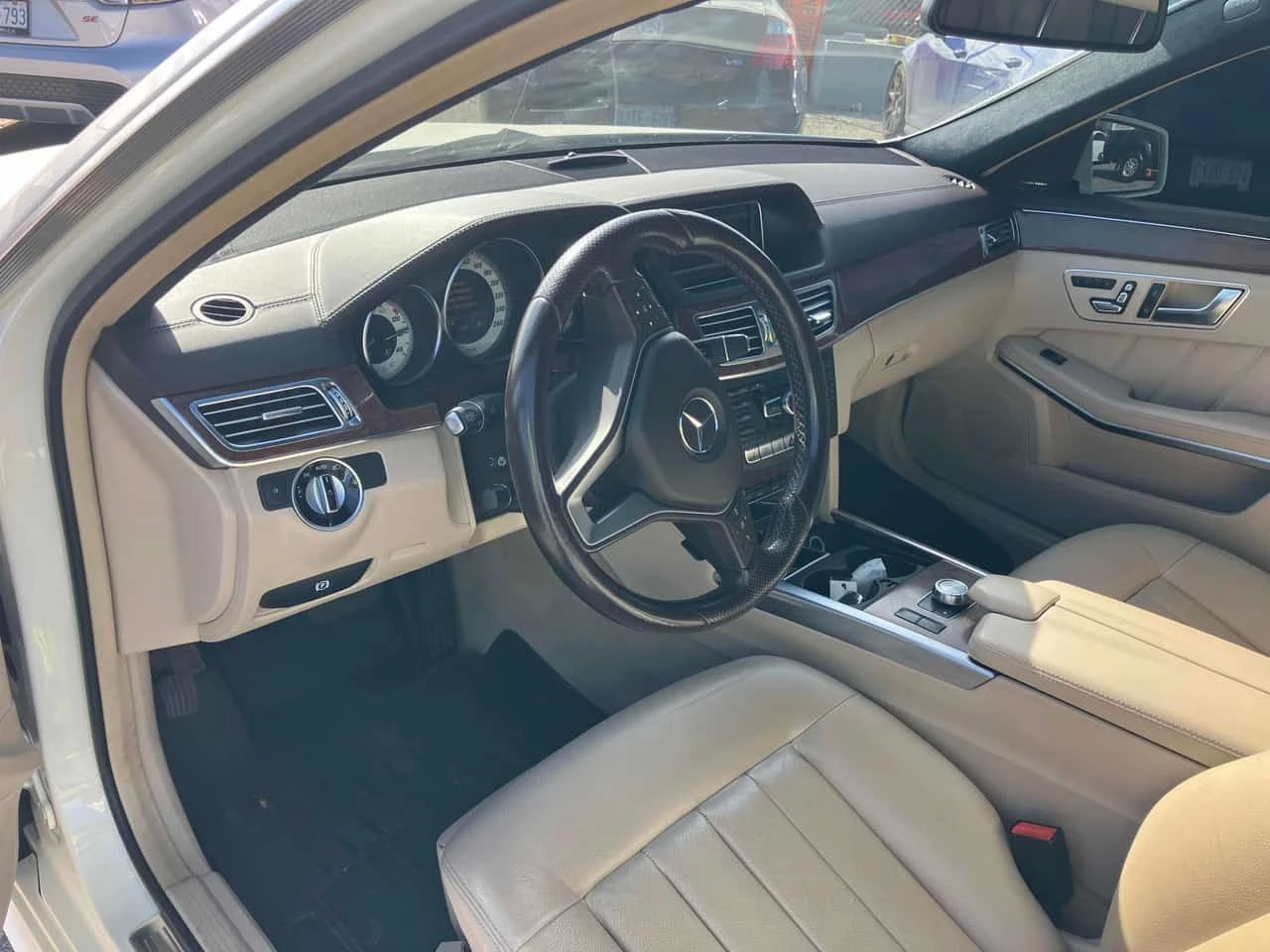 Mercedes-Benz E 350 4MATIC /CARFAX/ФИНАНСИРАНЕ, снимка 5 - Автомобили и джипове - 56185802