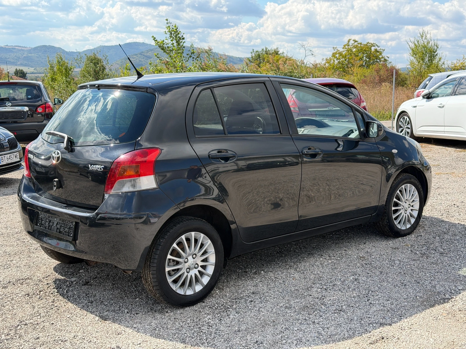 Toyota Yaris 1.33 Dual VVT-i Sol, снимка 5 - Автомобили и джипове - 56245219