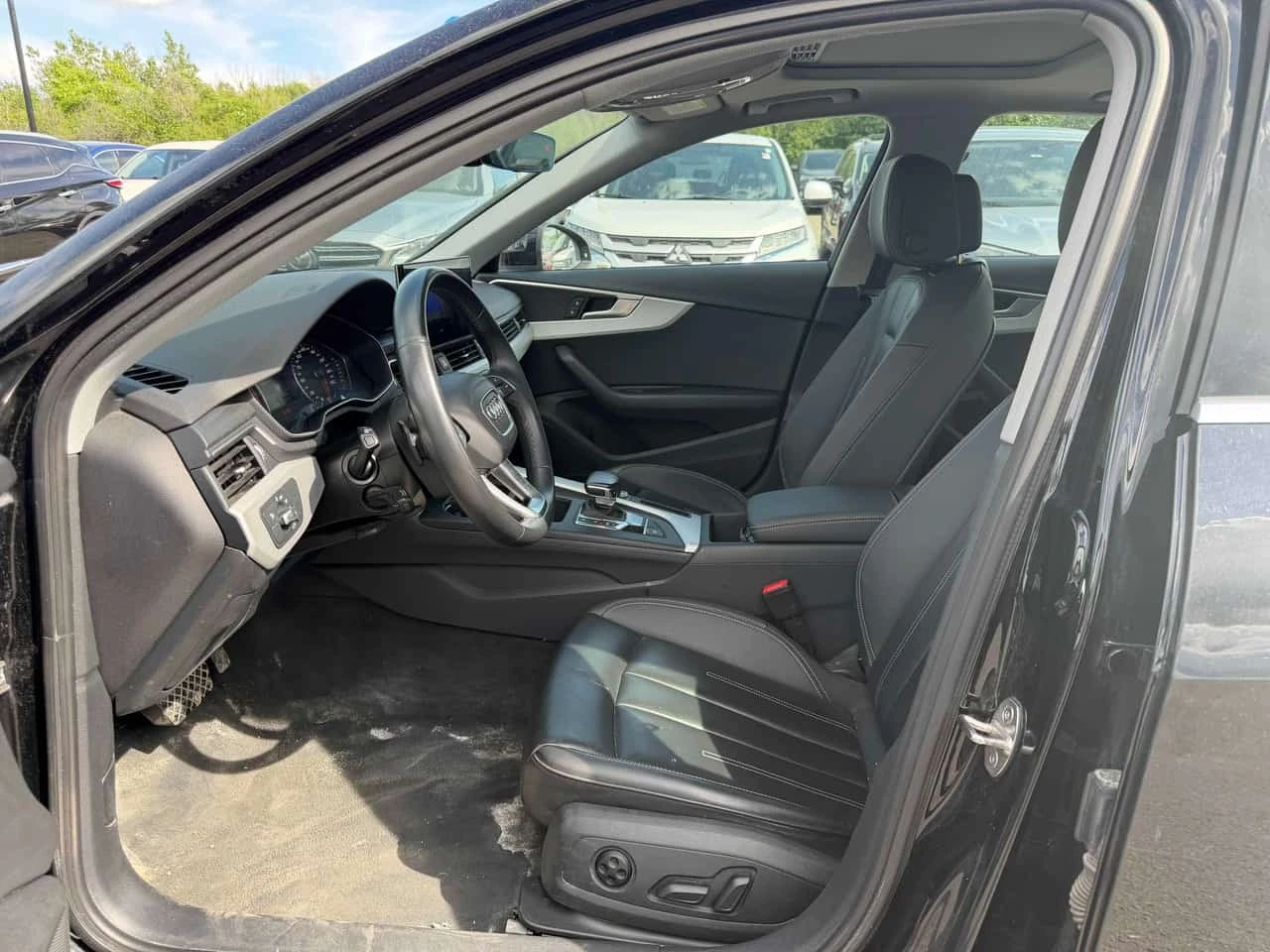 Audi A4 * Komfort * CARFAX * БЕЗ ПЪРВОНАЧАЛНА ВНОСКА, снимка 5 - Автомобили и джипове - 56262399