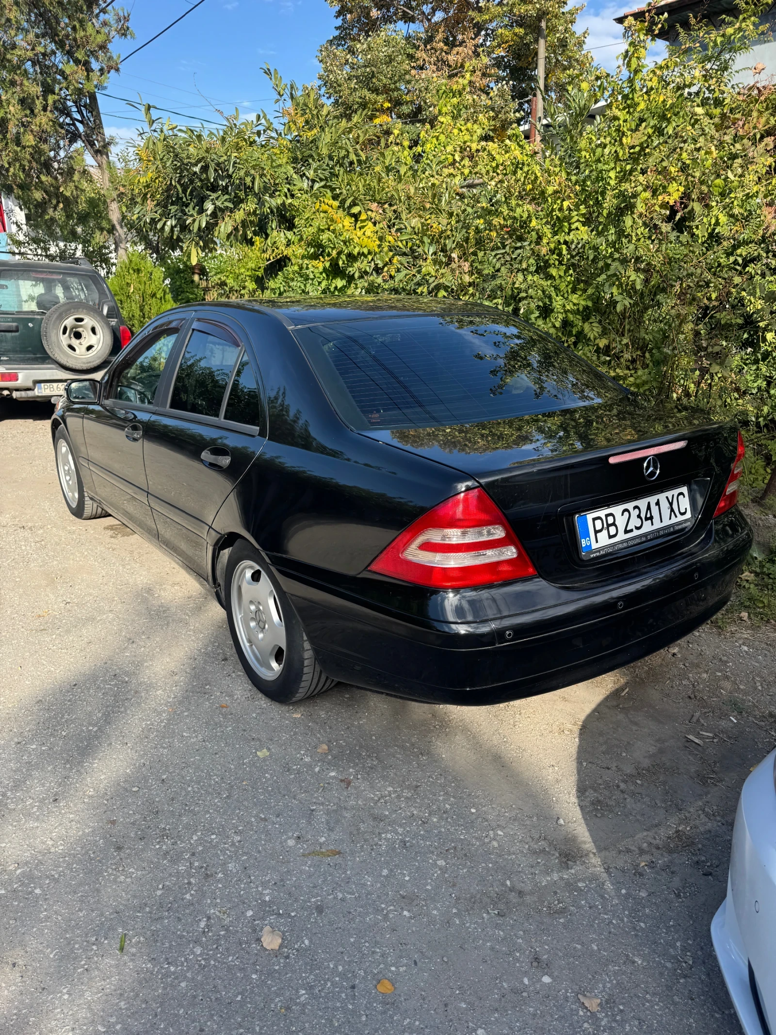 Mercedes-Benz C 180, снимка 2 - Автомобили и джипове - 56441167