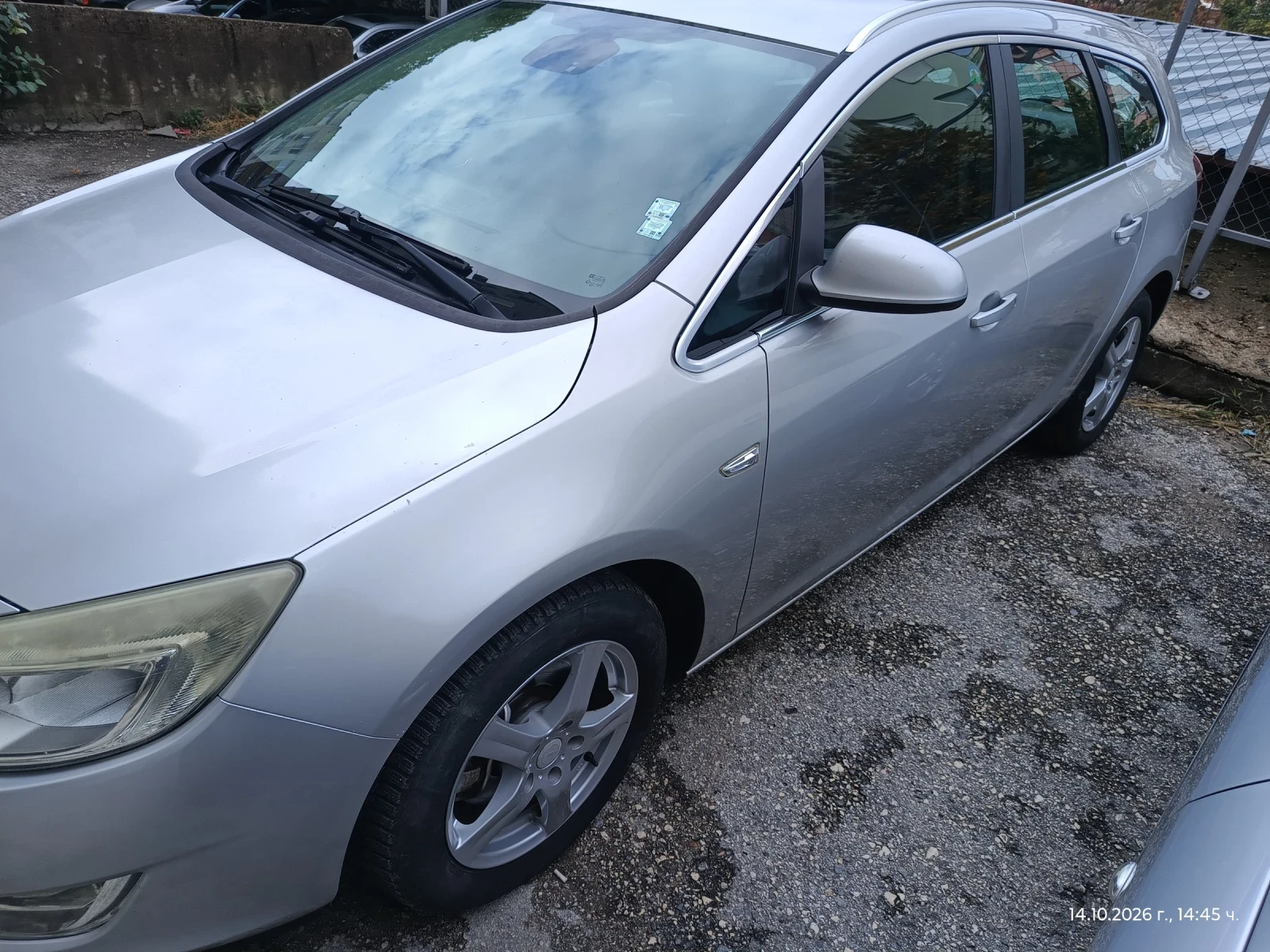Opel Astra 1.7 CDTI, снимка 4 - Автомобили и джипове - 56577105
