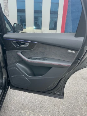 Audi SQ7, снимка 11
