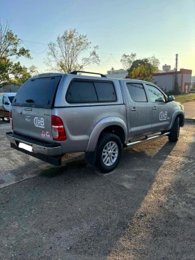 Toyota Hilux пикап, снимка 2