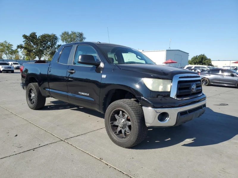 Toyota Tundra DOUBLE CAB SR5 , снимка 2 - Автомобили и джипове - 47694184