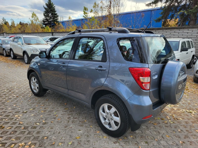 Daihatsu Terios 1.5i, снимка 5 - Автомобили и джипове - 48040055