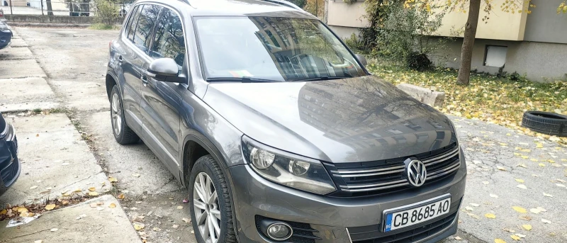 VW Tiguan 2.0tdi, снимка 2 - Автомобили и джипове - 52657269