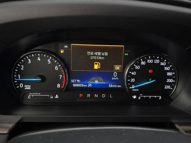 Ford Explorer 2.3 H Automatic, снимка 8 - Автомобили и джипове - 55954085