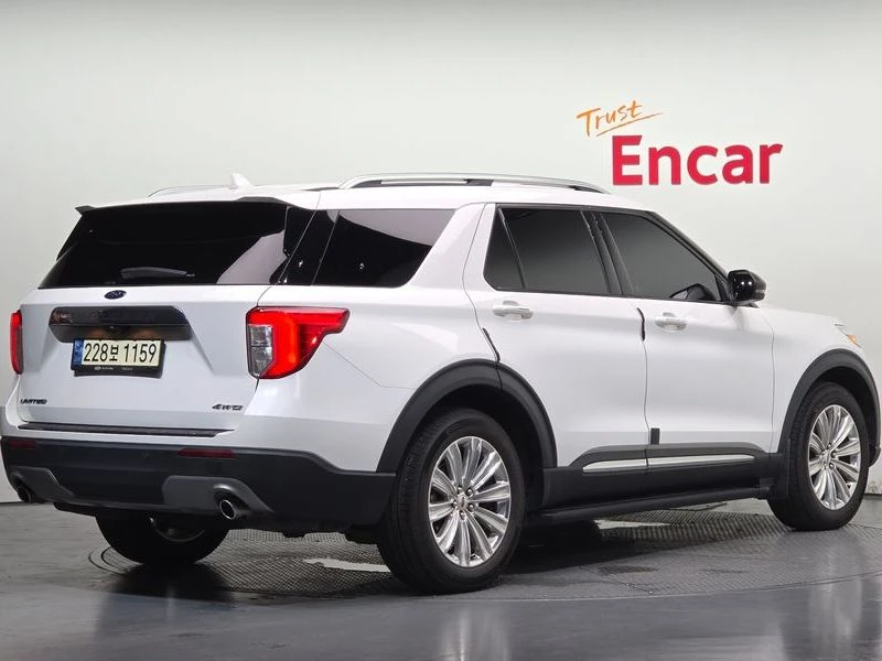 Ford Explorer 2.3 H Automatic, снимка 2 - Автомобили и джипове - 55954085