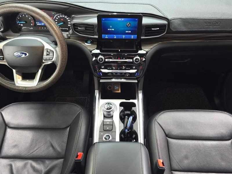 Ford Explorer 2.3 H Automatic, снимка 7 - Автомобили и джипове - 55954085