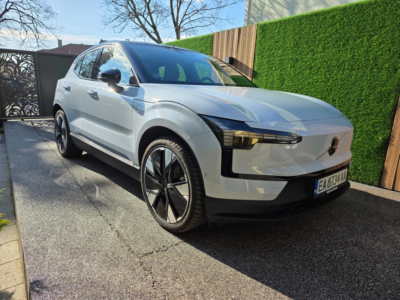 Volvo EX30, снимка 1