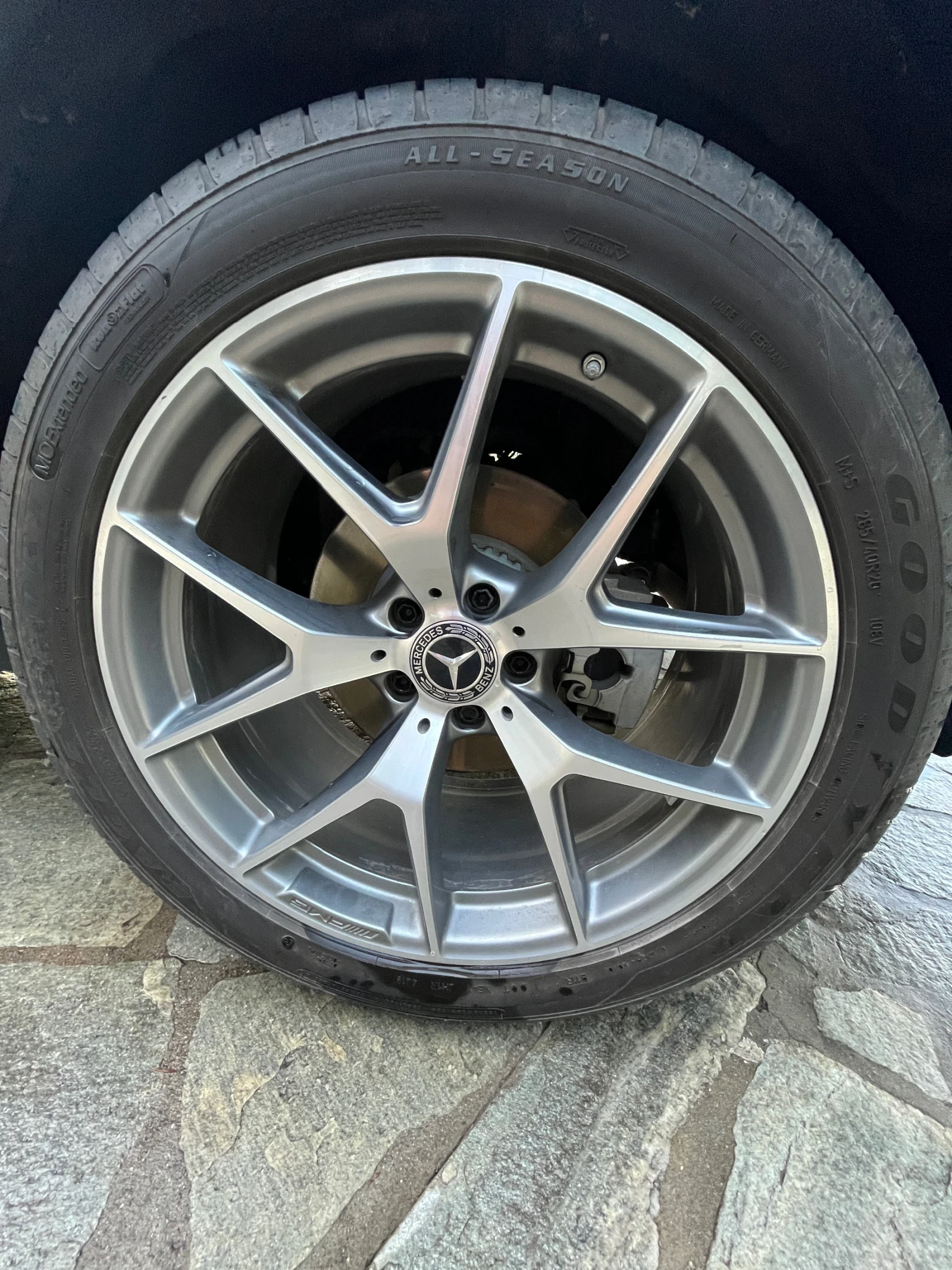 Mercedes-Benz GLC 300  - изображение 4