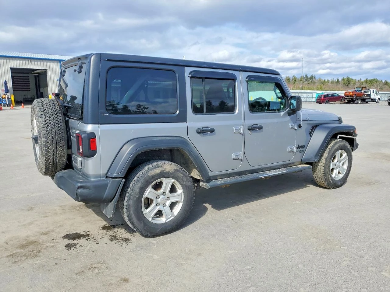 Jeep Wrangler 2.0l Unlimited Sport, снимка 3 - Автомобили и джипове - 54705960