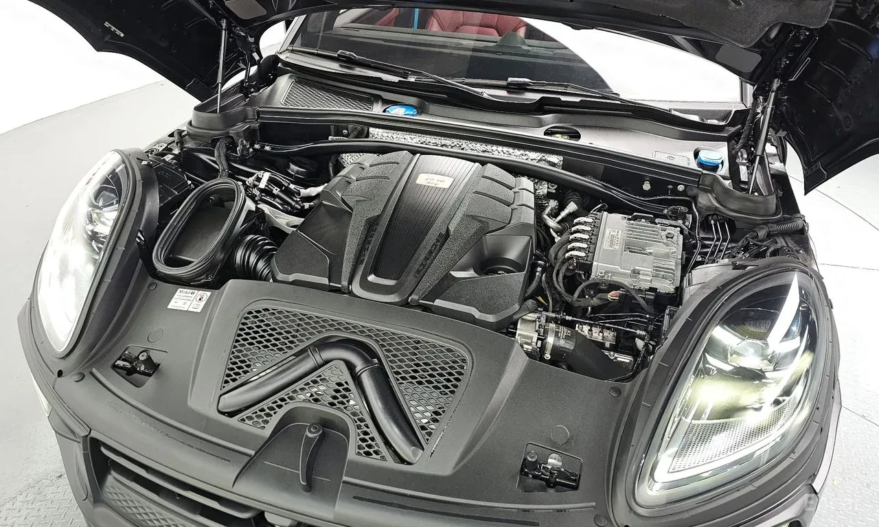 Porsche Macan GTS 95B | Sport Chrono | Кожа | Панорама | , снимка 6 - Автомобили и джипове - 54971402