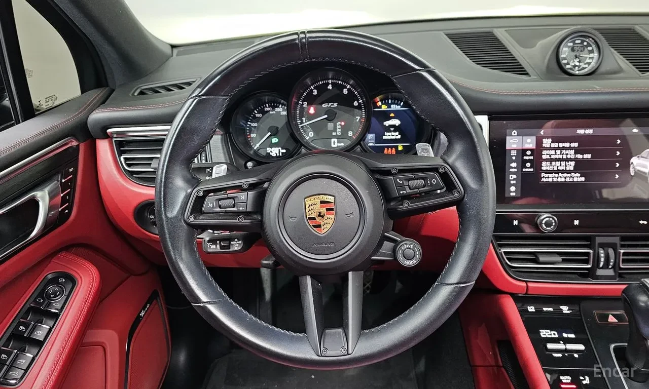 Porsche Macan GTS 95B | Sport Chrono | Кожа | Панорама | , снимка 11 - Автомобили и джипове - 54971402