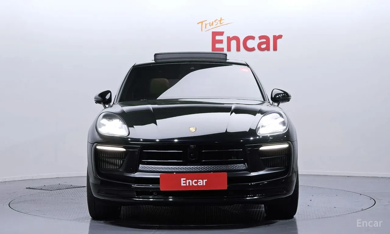 Porsche Macan GTS 95B | Sport Chrono | Кожа | Панорама | , снимка 3 - Автомобили и джипове - 54971402