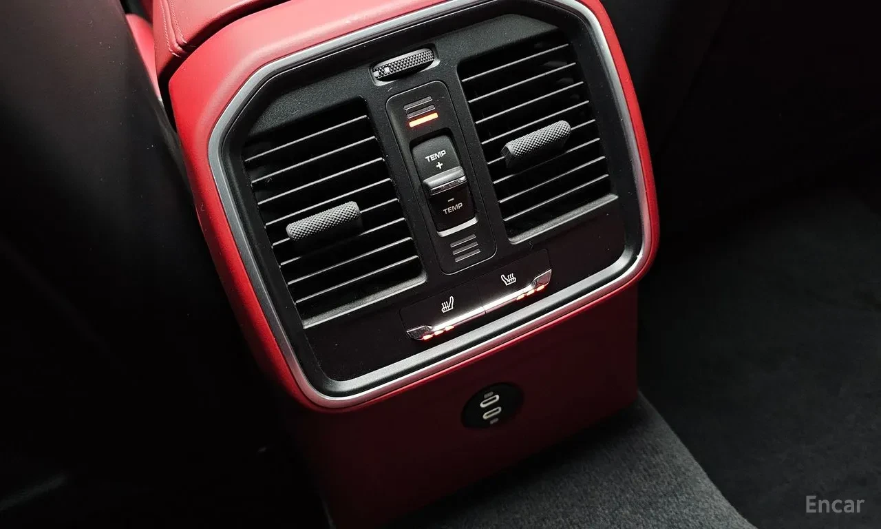 Porsche Macan GTS 95B | Sport Chrono | Кожа | Панорама | , снимка 15 - Автомобили и джипове - 54971402