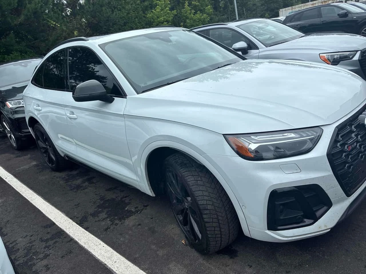 Audi SQ5 Technik/360/DIS/B&O/CARFAX/АВТОКРЕДИТ, снимка 3 - Автомобили и джипове - 55670984