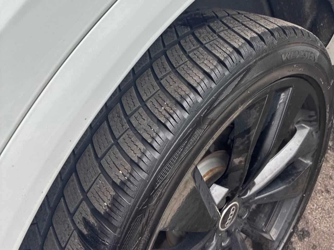 Audi SQ5 Technik/360/DIS/B&O/CARFAX/АВТОКРЕДИТ, снимка 7 - Автомобили и джипове - 55670984
